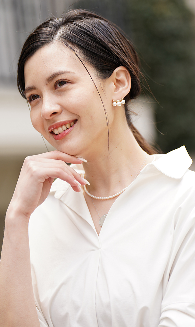 三日月をイメージしたパールビーズのピアス/イヤリングが登場！