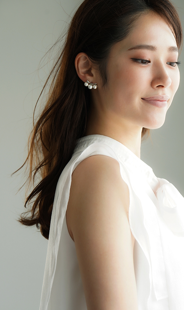 ３連パールピアスイヤリング２色展開シルバーゴールド