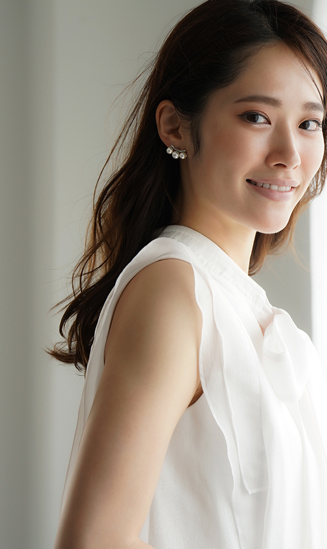 ３連パールピアスイヤリング２色展開シルバーゴールド