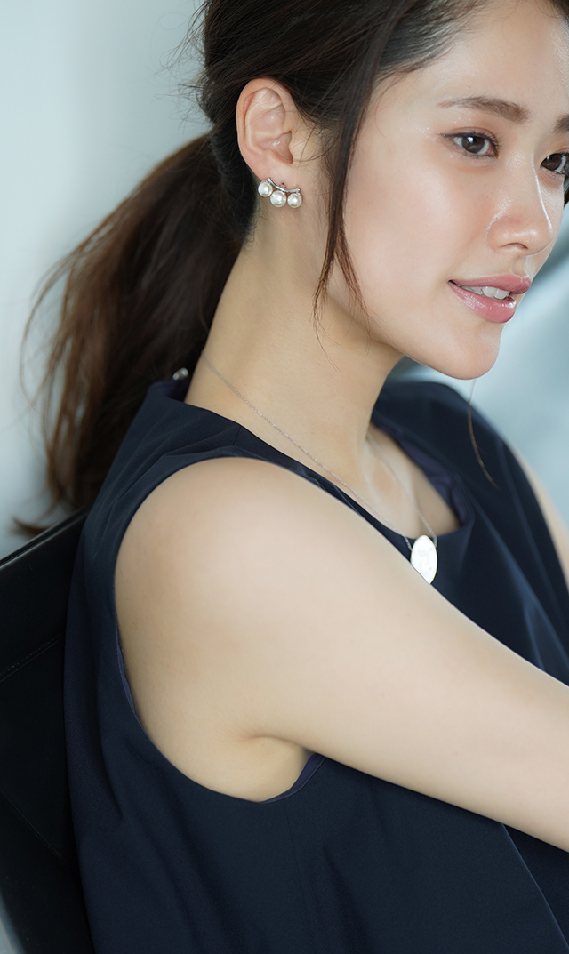 ３連パールピアスイヤリング２色展開シルバーゴールド