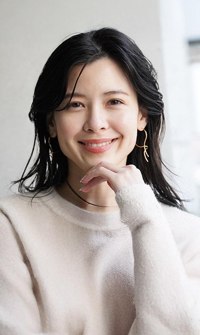 【ヴィリーナアクセサリー】コメットピアス(ゴールド）