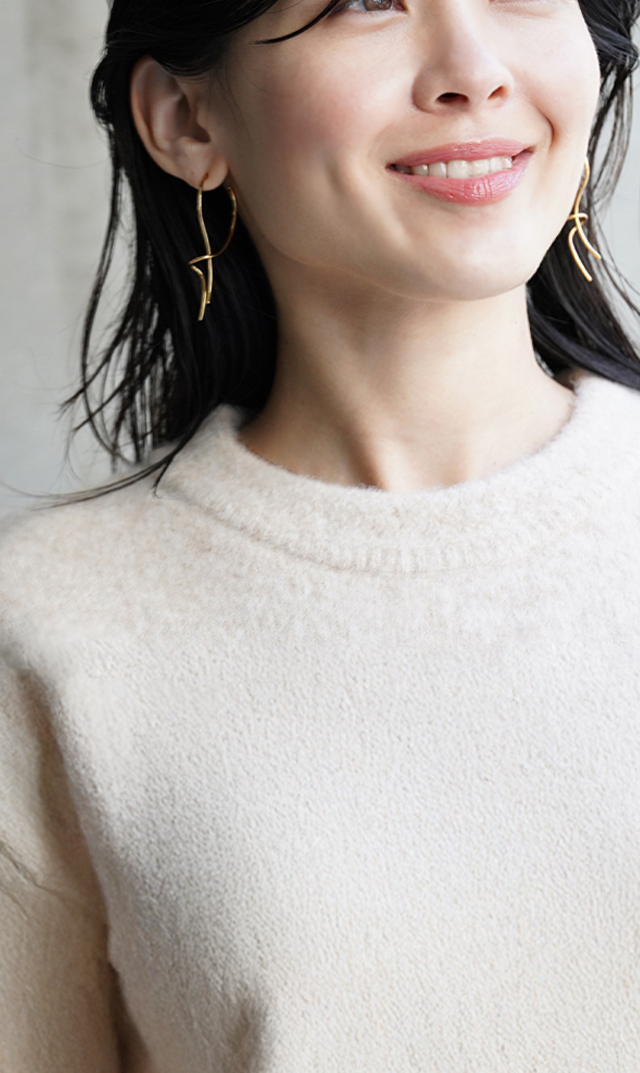 【ヴィリーナアクセサリー】コメットピアス(ゴールド）