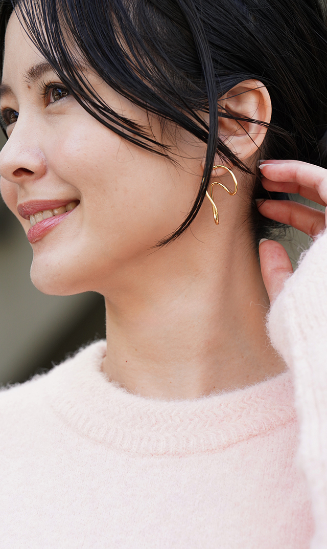 【ヴィリーナアクセサリー】オービットピアス(ゴールド/シルバー）