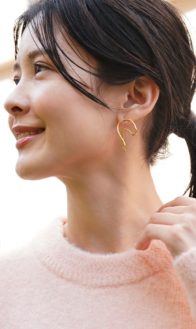 【ヴィリーナアクセサリー】オービットピアス(ゴールド/シルバー）