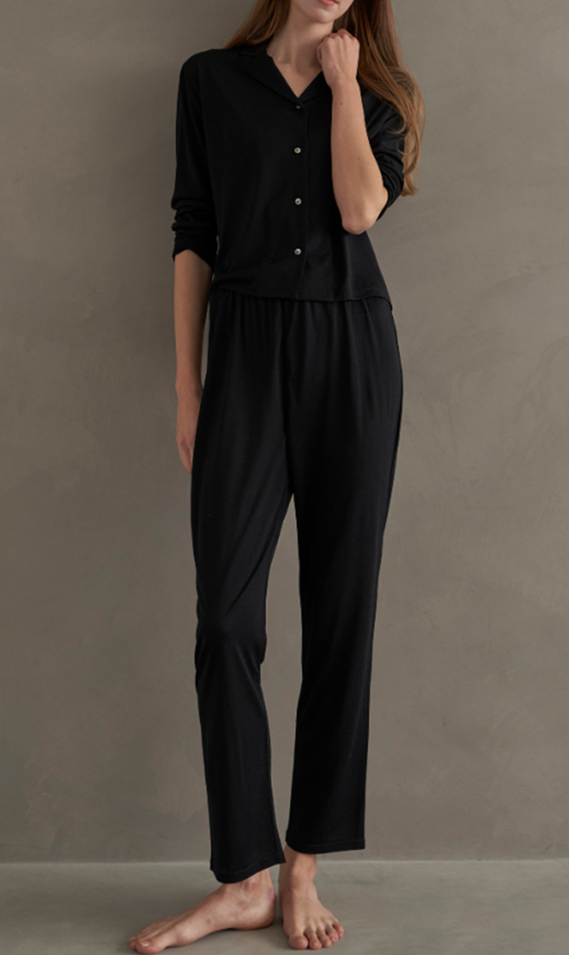 レイシルクロングスリーブナイトウェア白・黒