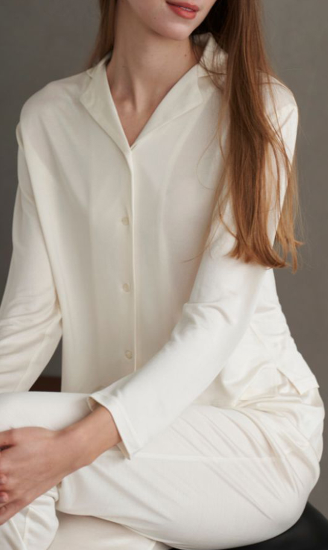 レイシルクロングスリーブナイトウェア白・黒