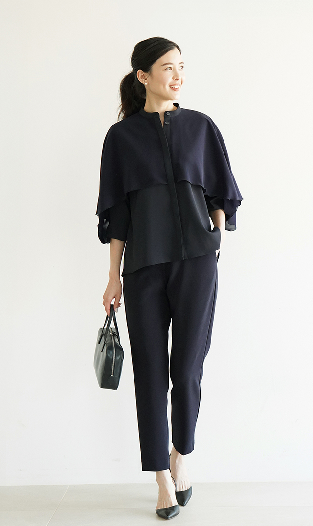 ヤーキ(YAHKI)】VIRINA別注カラー スクエアハンドバッグ（ネイビー）