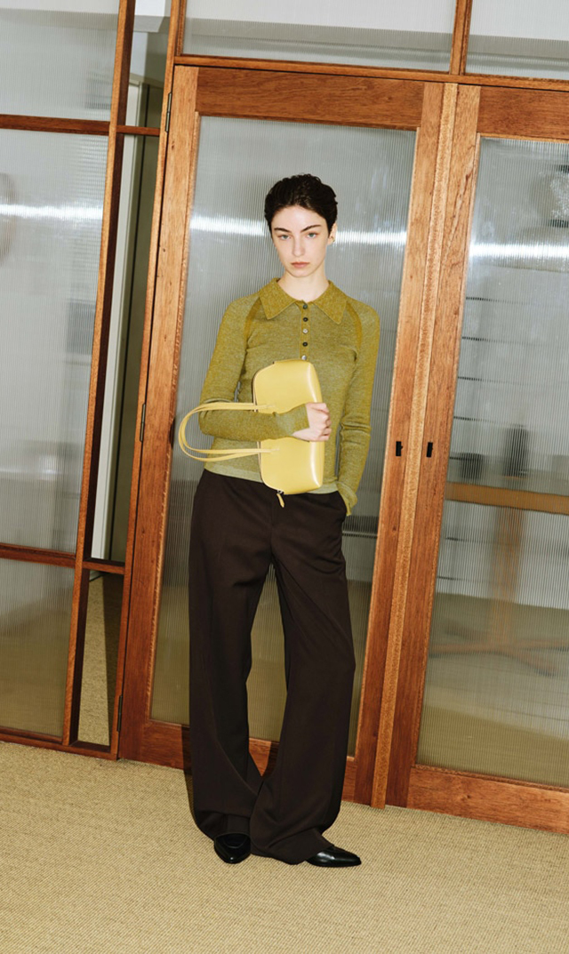 【ヤーキ】ショルダーバッグ(バーガンディ）