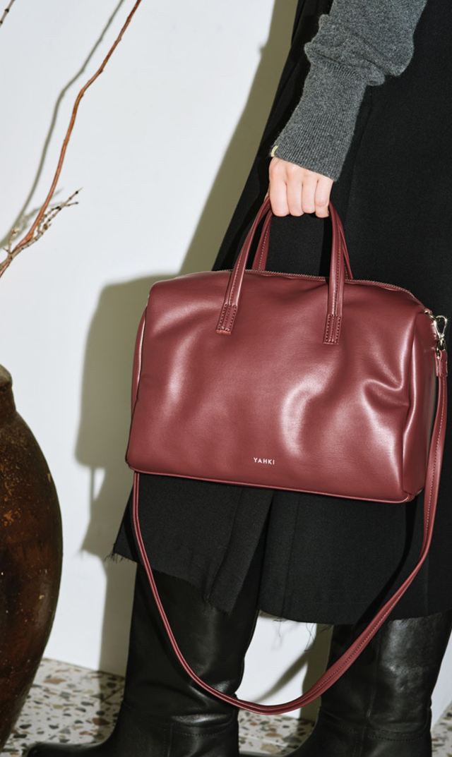 ヤナギ ヤーキから、きちんと感と軽やかさを両立させた、日常使いに