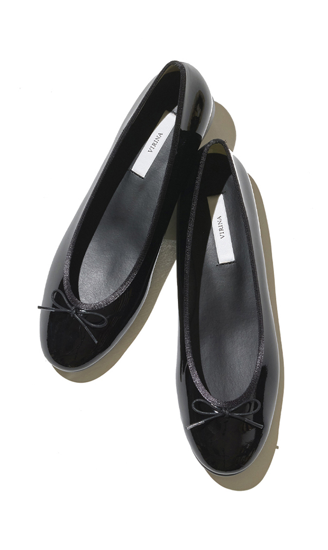 【ヴィリーナ】晴雨兼用ラウンドバレエシューズ(エナメルブラック)