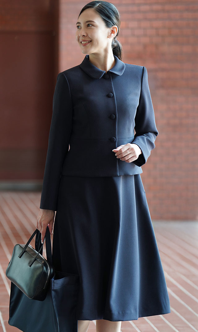 お受験スーツ丸首リタッチ済