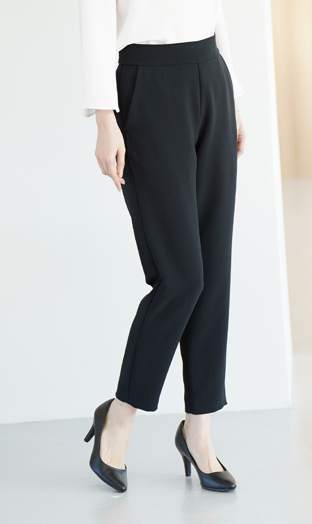 【ヴィリーナ】アヴァテーパードパンツ（ブラック）