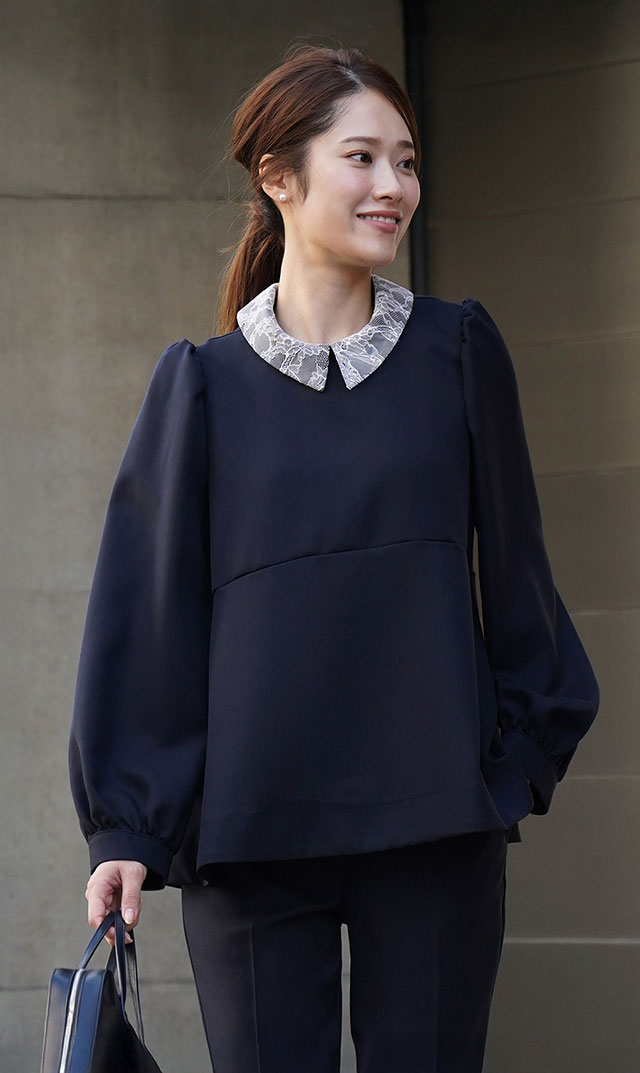 取り外し可能レース襟付きクルーネックブラウス黒