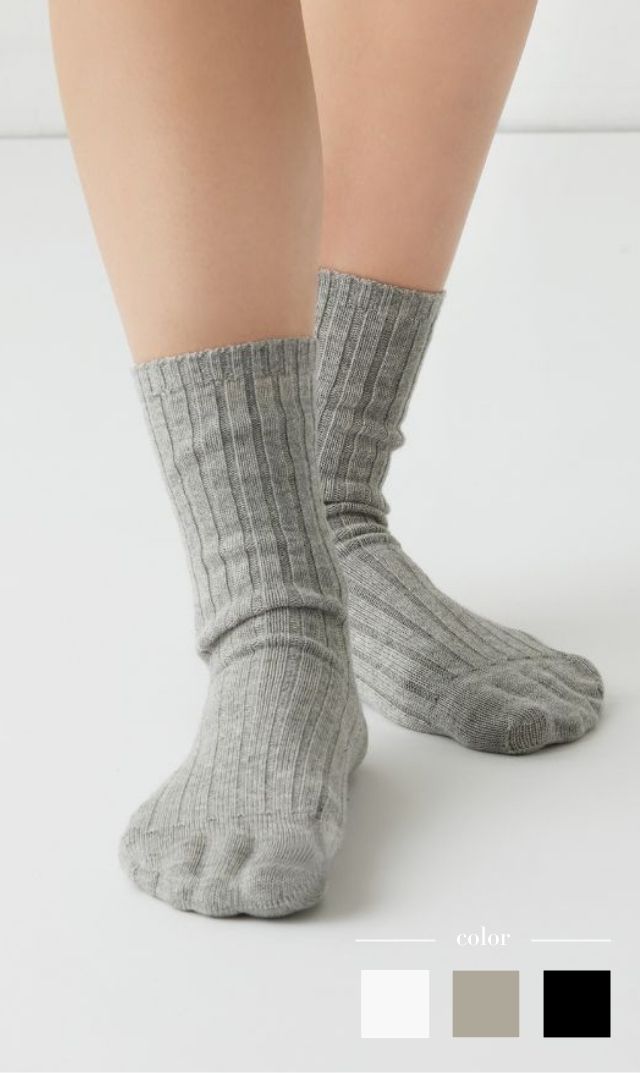 蒸れ・冷えを防ぐ 5本指に見えないソックス“シークレットシルク