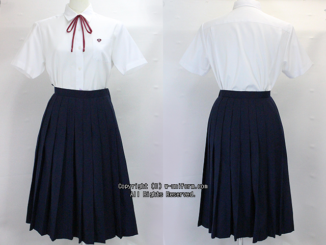 早稲田実業学校　高等部の制服（夏）