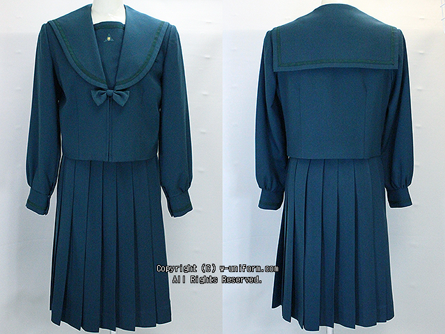 成田国際高校の制服