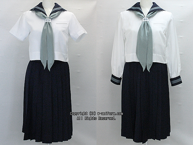 大妻中野中学校の制服