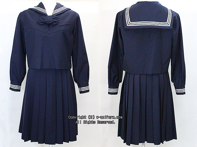 大妻高校の制服