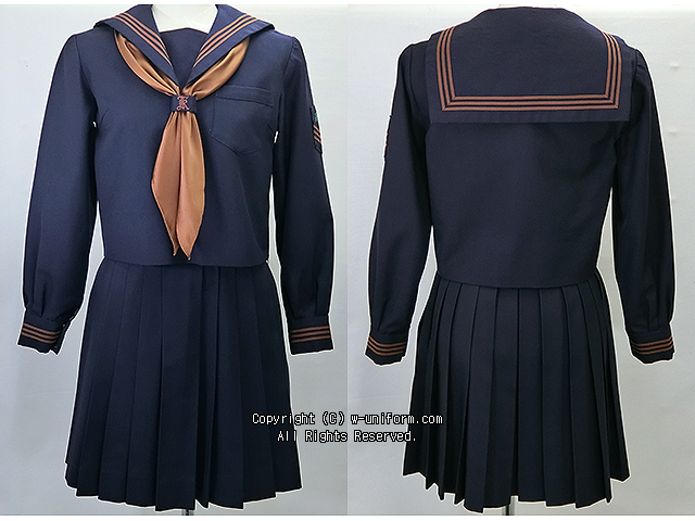 関東国際高校の制服（冬）