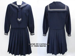 さつきが丘中学校の制服（冬）