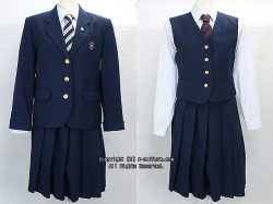 越谷南高校の制服