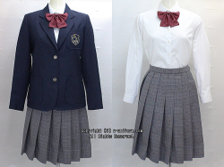 十日市場中学校の制服（冬）