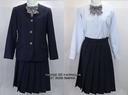 川口市立高校の制服（冬）