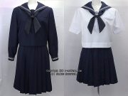 東京都立八潮高校の制服（冬・夏）