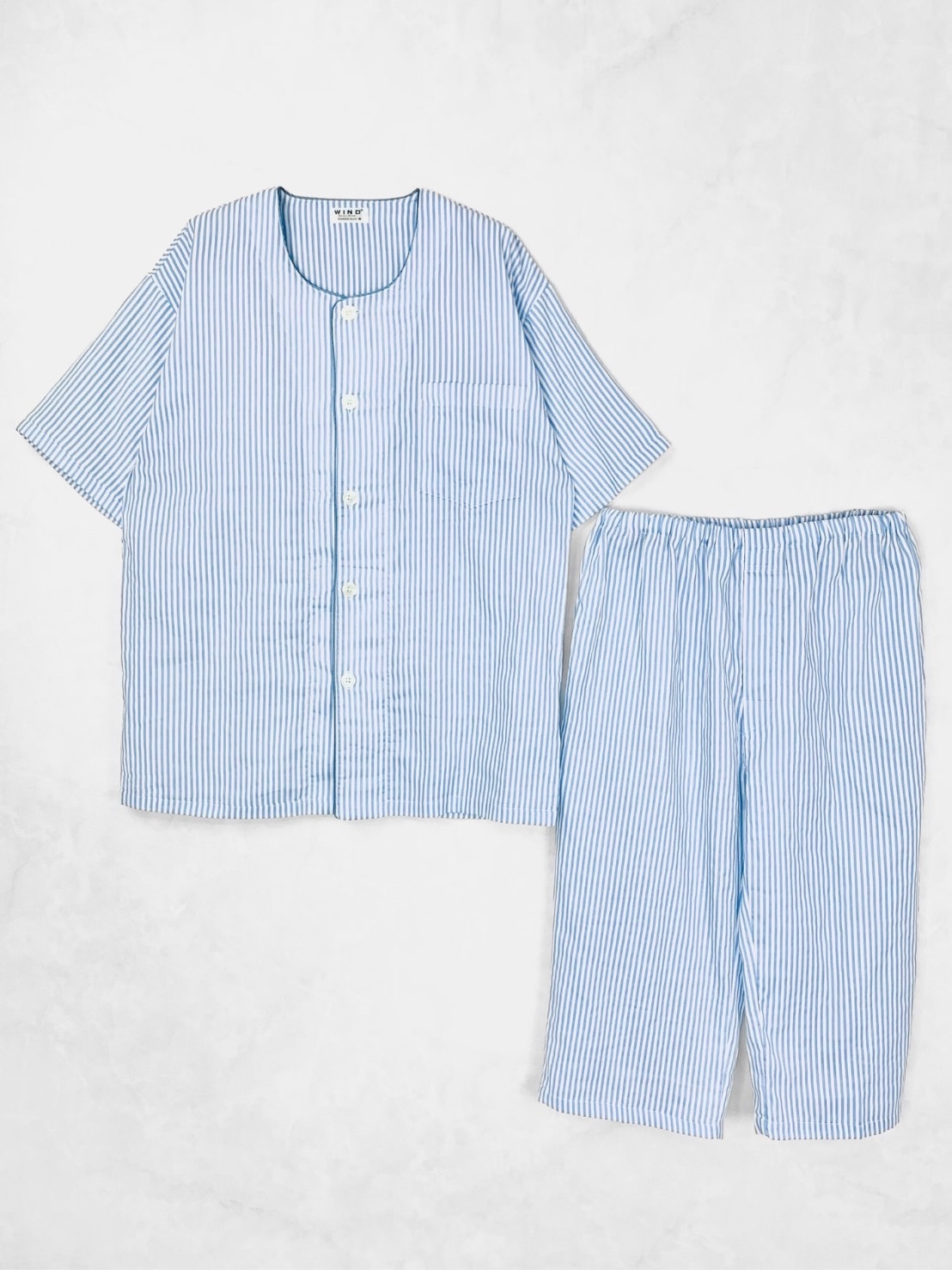 ダブルガーゼストライプ柄　(半袖、七分パンツ）