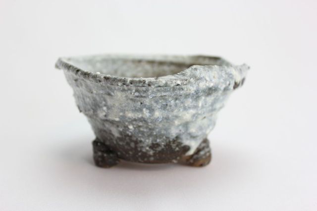 白釉手捻り,4号,信楽焼,植木鉢,盆栽鉢