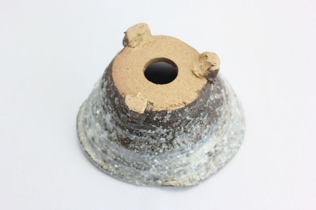 白釉手捻り,4号,信楽焼,植木鉢,盆栽鉢