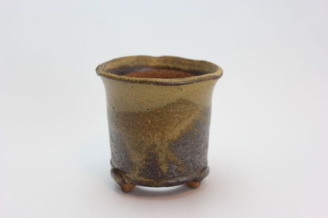 鉄伊羅保ソリひねり,3.5号,信楽焼,植木鉢,盆栽鉢