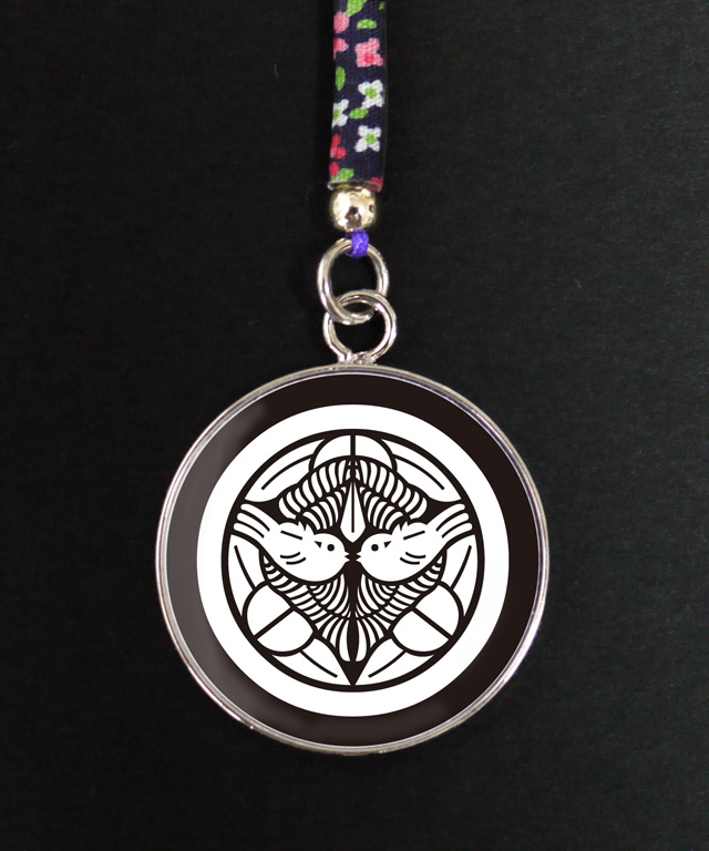 戦国武将家紋ストラップ（ドーム型）「上杉謙信・景勝」