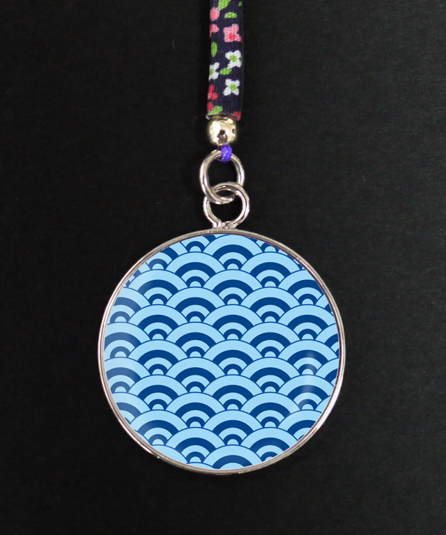 和柄ストラップ・キーホルダー「青海波」