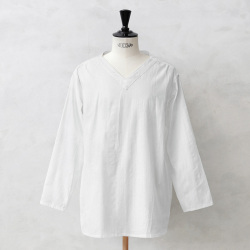 実物 新品 デッドストック ロシア軍 80s Vネック スリーピングシャツ ホワイト【キャンペーン対象外】【I】ミリタリー