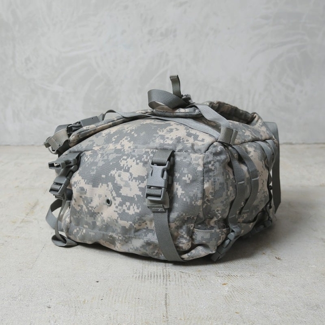 実物 USED 米軍 USGI MOLLEII メディカルバッグ ACU【00892