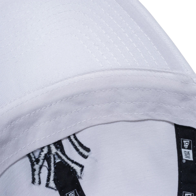 ビンテージ　アメリカ　NY ヤンキース キャップ New Era ホワイト 59FIFTY ニューヨーク・ヤンキース ホワイト × ホワイト