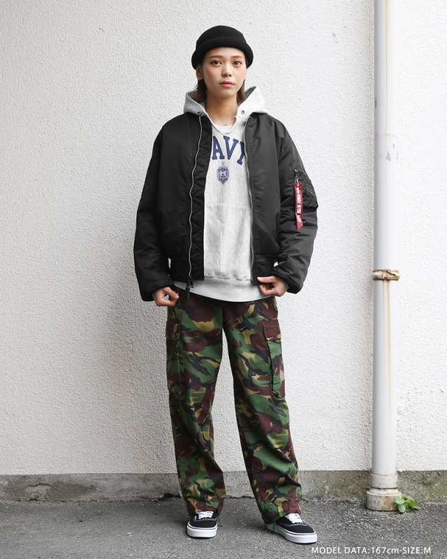 ALPHA アルファ　フライトジャケット　MA-1 袖カーゴポケット　ブラック ALPHA アルファ MA-1 FlightJacket フライトジャケット Military