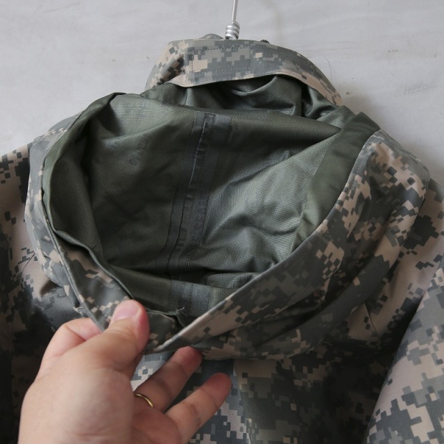 実物 新品 デッドストック 米軍 ECWCS GORE-TEX PARKA ACU【00726】