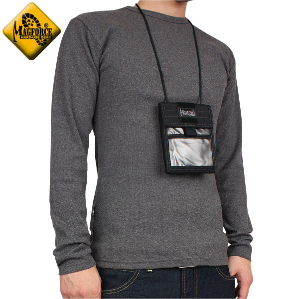【8月下旬ごろ入荷予定】★カートで割引対象品★MAGFORCE マグフォース MF-0802 Traveler　Black IDケース【T】