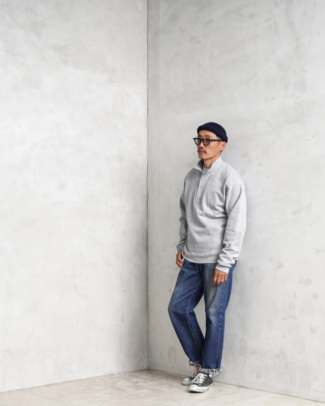 ロクで購入　Champion PENN トレーナー ネイビー Champion UNIVERSITY OF PENNSYLVANIA オフィシャル クルー