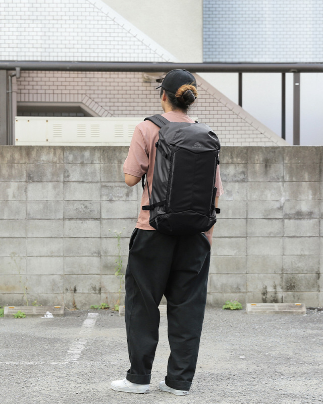 コンパス40 ｜デイパック(リュックサック)｜グレゴリー(GREGORY)公式  