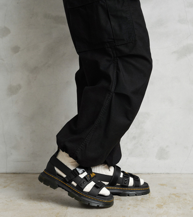 Dr Martens PEARSON ドクターマーチン サンダル Dr.Martens TRACT PEARSON サンダル（PEARSON マルチストラップ