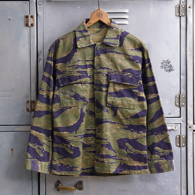 1960s Vietnam Tiger Stripe カモ コンバットシャツ A-Lサイズ【T】【キャンペーン対象外】