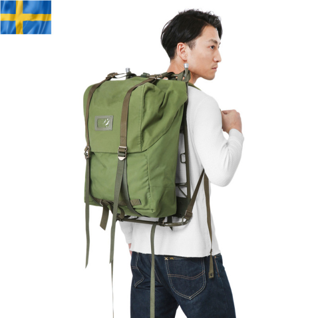 実物 新品 スウェーデン軍 フレーム付きリュックサック ミリタリー バックパック 軍放出品【キャンペーン対象外】【T】