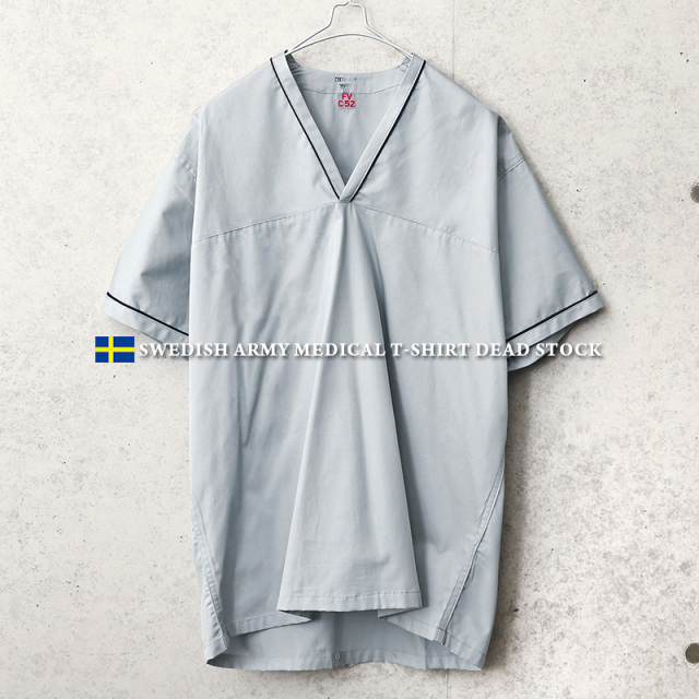 【ネコポス便対応】実物 新品 デッドストック スウェーデン軍 メディカル VネックTシャツ【キャンペーン対象外】【T】ミリタリーファッション 軍服