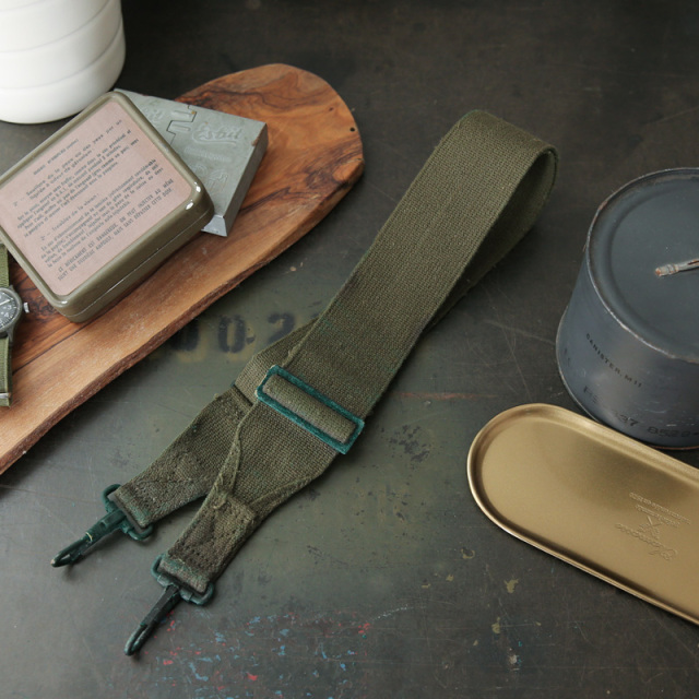 実物 新品 デッドストック 米軍 コットンキャンバス製 キャリングストラップ【キャンペーン対象外】【I】ミリタリー