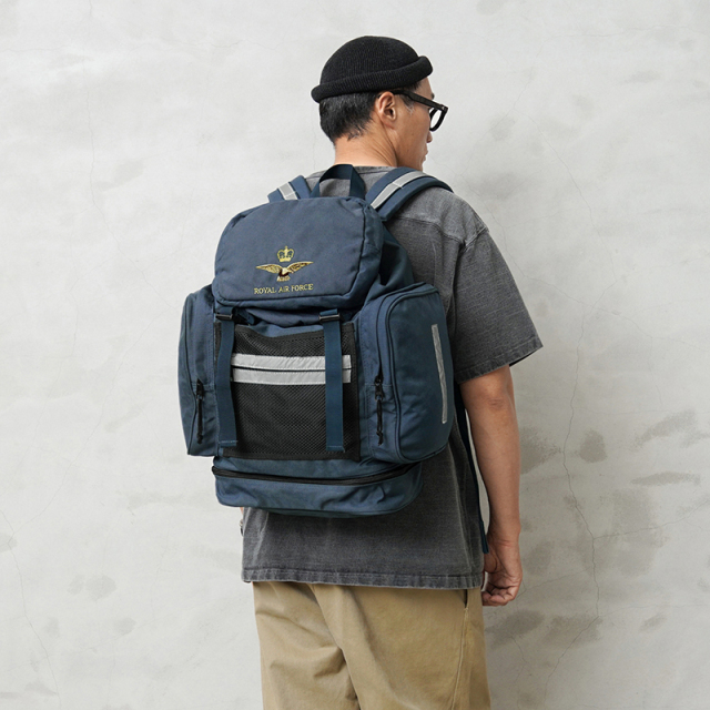 実物 USED イギリス軍 ROYAL AIR FORCE バックパック イーグルマーク SMALL【キャンペーン対象外】【I】ミリタリー