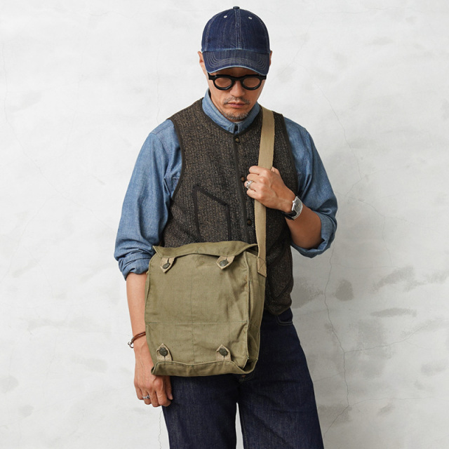 実物 USED チェコ軍 M10 ガスマスクバッグ【キャンペーン対象外】【I】ミリタリー