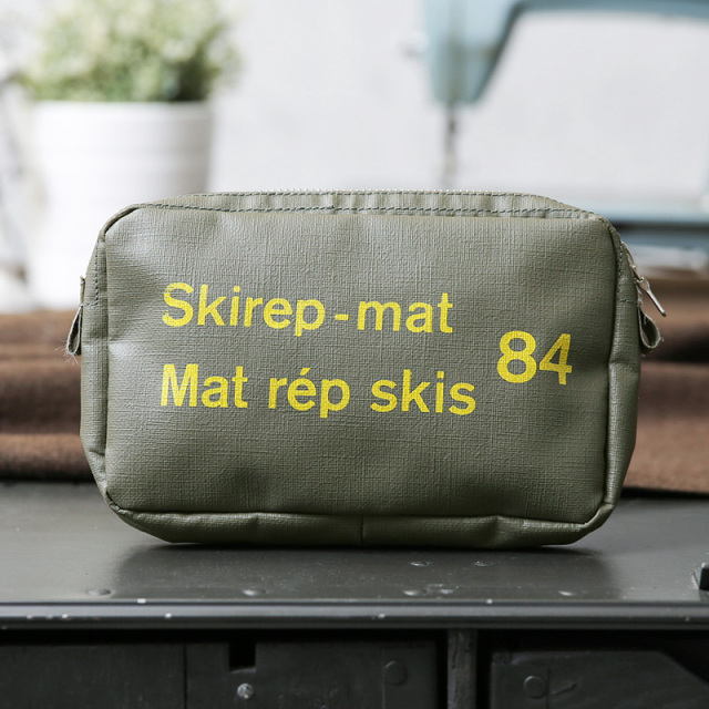 実物 新品 デッドストック スイス軍 レタリング プラスチックポーチ【キャンペーン対象外】【I】ミリタリー